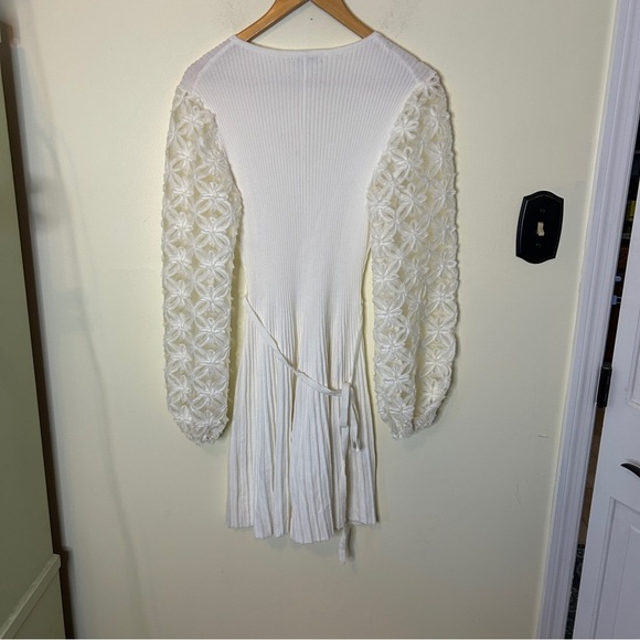 Cato Mesh Floral Long Sleeve Ribbed Sweater Dress White Ivory Size M - Picture 5 of 6